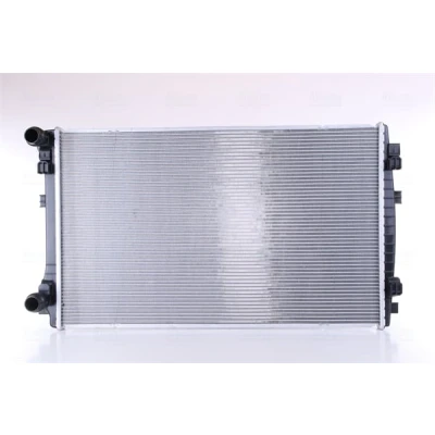 Abbildung von NISSENS 65303 Kühler, Motorkühlung Aluminium 650 395 22 Kühlrippen gelötet VOLKSWAGEN: Golf 7 Schrägheck, Variant, Passat B8 Variant