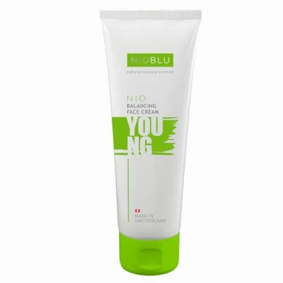 Abbildung von Nioblu Nio Rebalancing Face Cream Kontrolliert die Talgproduktion Fettige Haut Schützt Leichte Textur Mit natürlichen Inhaltsstoffen Fortschrittliche Technologie 100 ml