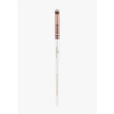 Abbildung von Luvia Cosmetics 330 // Pointed Crease Brush Elegance Makeupaccessoires Coffee pearl, Damen, Größe: One Size, pearl