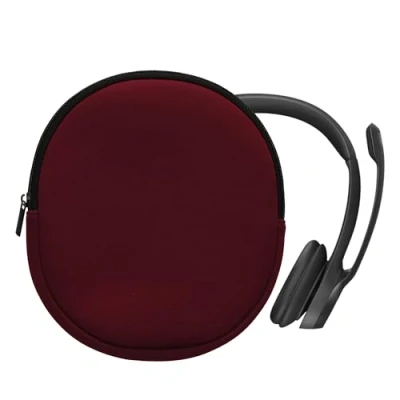 Abbildung von kwmobile Hülle kompatibel mit Logitech H390 Neopren Tasche Case für Headset aus robustem Stoff Brombeere