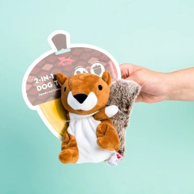 Abbildung von Eichhörnchen und Eichel Hundespielzeug