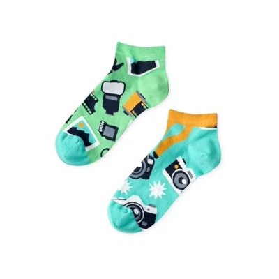 Abbildung von Dedoles Socken Unisex Damen Herren &amp; Kinder Baumwolle viele lustige Designs 1 Paar Geschenk links rechts verschieden, Farbe: Türkis, Motiv: Fotograf Instagram Influencer (Knöchelsocken), Gr. 35 38