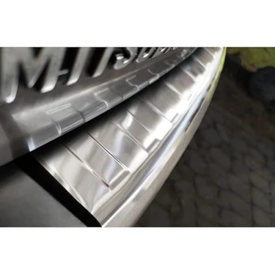 Abbildung von Avisa Edelstahl Heckstoßstangenschutz kompatibel mit Mitsubishi Outlander II 2006 2012 / Peugeot 4007 2007 Citroën C Crosser &#039;Ribs&#039;