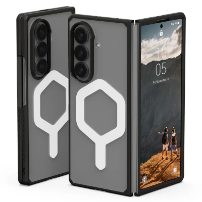 Abbildung von URBAN ARMOR GEAR Mouve Case für das Samsung Galaxy Z Fold 7 Hülle (Offiziell Designed for Zertifiziert, Wireless Charging kompatibeles Cover, Sturzfestes Case) Ice (transparent) / schwarz