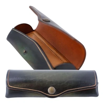 Abbildung von MIKA 28071005 Brillenetui klein aus Echt Sattel Leder Grün, Etui für Brillen und Sehhilfen, Brillenbox Damen Herren, grüne Brillenaufbewahrung, Sonnenbrillenetui ca. 15 x 6 3 cm