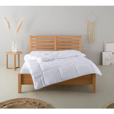 Abbildung von Älgdröm Microfaserbettdecke Tylösand Bettdecke 135x200 cm, 155x220 cm und weiteren Größen, Füllung: Polyester, Bezug: Microfaser, Bettdecken, Sommer, Winter, 4 Jahreszeiten, Decke