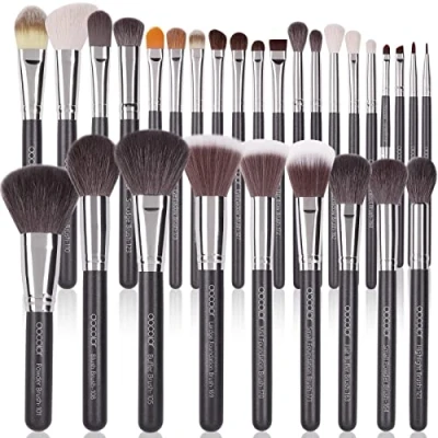 Abbildung von Docolor Make Up Pinsel Set 29Pcs Professionelle Premium Schminkpinsel Foundation Lidschatten Gesichtspinsel Eyeliner mit Tasche aus PU Leder
