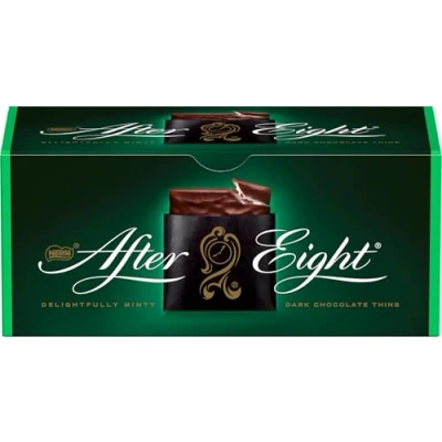 Abbildung von NESTLÉ AFTER EIGHT, hauchdünne Schokoladen Täfelchen aus dunkler Schokolade mit Pfefferminz Cremefüllung für Genießer, 1er Pack (1x200g)