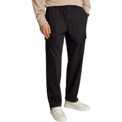 Abbildung von Calvin Klein Herren Cargo Hose Regular Fit Straight Lang, Schwarz (Ck Black), 31W/32L