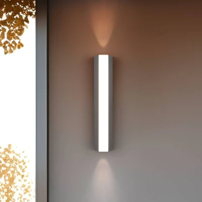 Abbildung von Trio Leuchten LED Außen Wandleuchte Marne 247360242, Aluminium Druckguss, Acryl weiß, inkl. 8.5 Watt