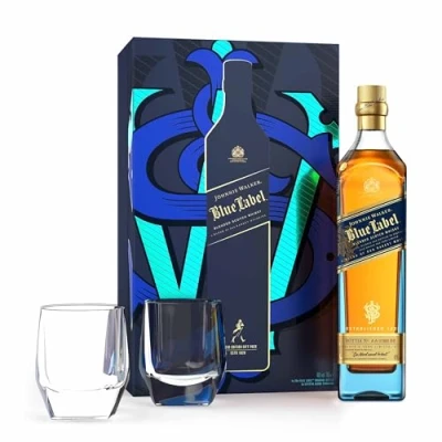 Abbildung von Johnnie Walker Blue Label Blended Scotch Whisky In Edler Box Mit Zwei Gratis Gläsern Handverlesen Aus Schottland 40% Vol 700ml Einzelflasche