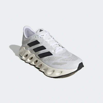 Abbildung von adidas Performance SHIFT FWD M Laufschuh