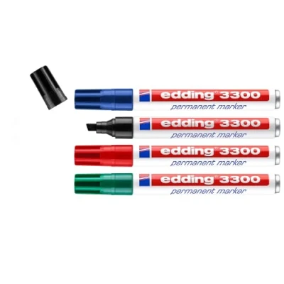 Abbildung von edding 3300 Permanentmarker schwarz, rot, blau, grün 4 Stifte Keil Spitze 1 5 mm schnell trocknender Permanent Marker wasserfest, wischfest für Karton, Kunststoff, Holz, Metall