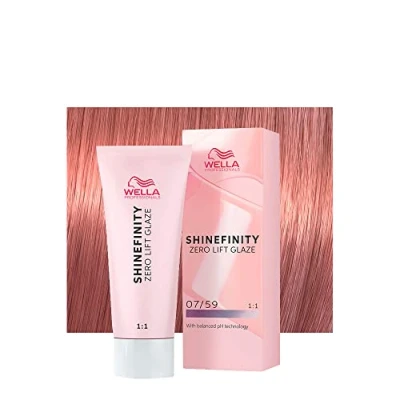 Abbildung von Wella Shinefinity Strawberry Wine 07/59 Mittelblond Cendrè Mahagoni, 60 ml, demipermanente Haarfarbe