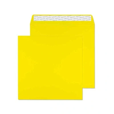 Abbildung von Blake Creative Colour 603 Quadratsicher Briefumschläge Haftklebung Bananengelb 160 x mm 120g/m² 500 Stück