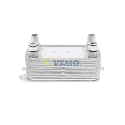 Abbildung von VEMO V30 60 1316 Ölkühler Original Qualität MERCEDES BENZ: E Klasse Limousine, C T modell