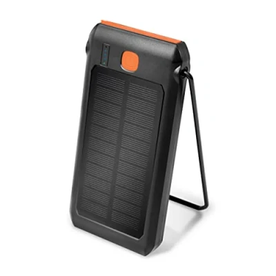 Abbildung von LogiLink PA0273 Solar Powerbank 10.000 mAh mit Taschenlampe, 1x USB A QC (QuickCharge 3.0) &amp; C PD (PowerDelivery), IP44 Schutzklasse, Schwarz