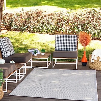 Abbildung von Livabliss Pozanti Outdoor Teppich wetterfest In und für Balkon 120x170 cm, Terrasse, Garten, Küche Teppiche Boho Style draußen Hellgrau Elfenbein