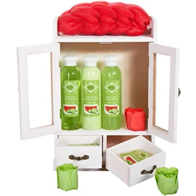 Abbildung von BRUBAKER Hautreinigungs Set Bade und Dusch Set, 10 tlg., Damen Geschenkset im Vintage Schränkchen, Pflegeset mit Melone Duft, Badeset reinigend pflegend