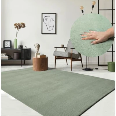 Abbildung von the carpet Relax kuscheliger Kurzflor Teppich, Anti Rutsch Unterseite, Waschbar bis 30 Grad, Super Soft, Felloptik, Grün, 200 x 280 cm
