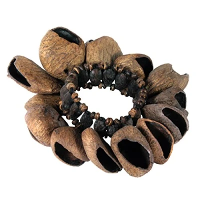 Abbildung von Rasselarmband aus Pangi Samen Armband beim Trommeln Percussion warmer Klang Takt Seed Keluak Asien Weltmusik