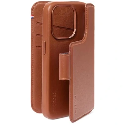 Abbildung von Apple iPhone 15 Pro Hülle Echtleder Decoded Klapphülle/2 in 1 Case Handyhülle Braun