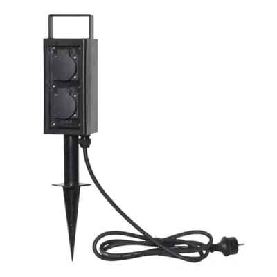 Abbildung von Star Trading 418 97 Gartensteckdose &quot;Plugge&quot;schwarz, für 4 Stecker, mit Bodenspieß,ca. 9x34 cm, 2 m Zuleitung, outdoor,Vierfarb Karton