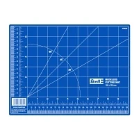 Abbildung von Revell 39056 Cutting Mat, Small, Multi Colour, 96 Jahr(e)