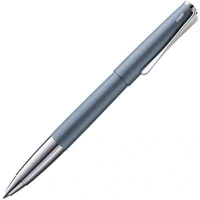 Abbildung von LAMY 1234857 studio Tintenroller 366 Zeitloser in der Farbe Glacier aus rostfreiem Edelstahl und propellerförmigem Clip Strichbreite M