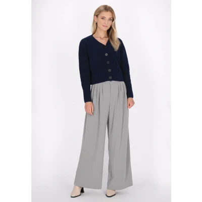 Abbildung von Strickjacke SCHMUDDELWEDDA XS/S / Marine 50% Acrylic 32% Polyesteramide 18% Polyester