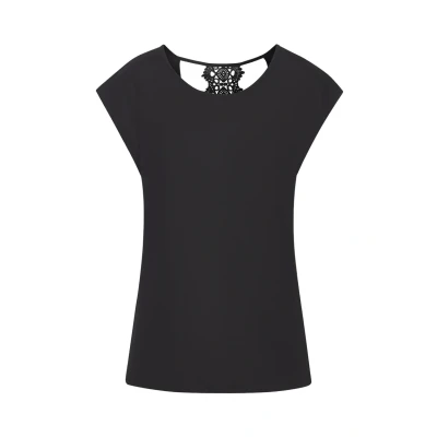 Abbildung von LASCANA Kurzarmshirt, mit Spitzendetail im Rücken, bequemes T Shirt aus Jersey