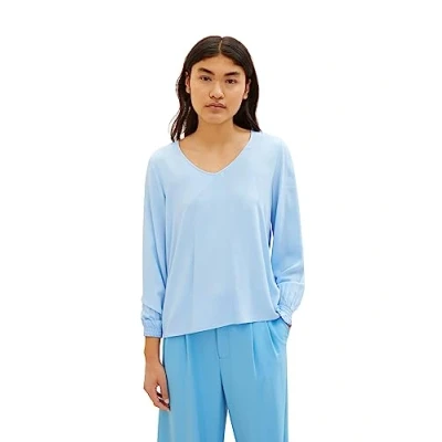 Abbildung von TOM TAILOR Denim Damen 1039827 Basic Bluse mit V Ausschnitt &amp; Rüschen, 11139 Soft Charming Blue, L