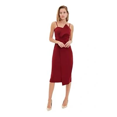 Abbildung von TRENDYOL Damen Collar Detailed Dress, Burgundy, 38 EU