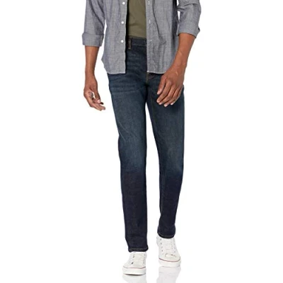 Abbildung von Amazon Essentials Herren Slim Fit Jeans, Dunkles Indigo, 33W / 34L
