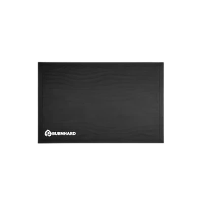 Abbildung von BURNHARD Grillunterlage Bodenschutzmatte 120 x 80 cm, Soft PVC Grillmatte, Feuerfeste Unterlage, Grillteppich, Outdoor BBQ Matte für Gasgrill