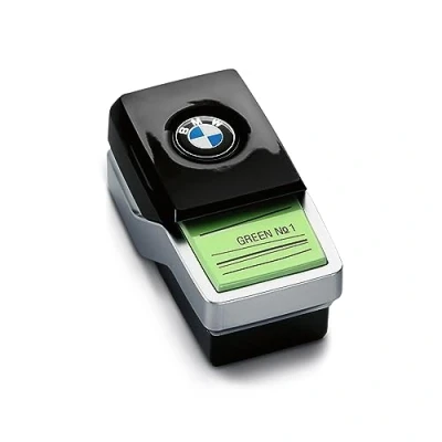 Abbildung von BMW Original Green Suite Nr. 1 passend für F90 LCI G30 G31 64119382597