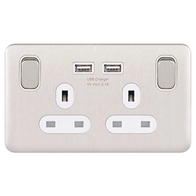 Abbildung von Schneider Electric Lisse Abdeckung, schraubenlos, Deko, geschaltete Doppelsteckdose, einpolig, mit USB Ladeanschlüssen, 13 A, GGBL30202USBAWSSS, Edelstahl weißem Einsatz