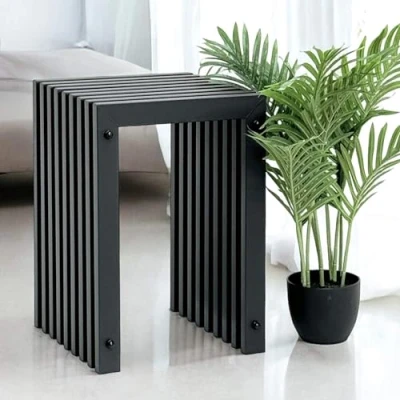 Abbildung von DanDiBo Lamellenhocker Hocker Metall Schwarz Eckig Base 45 cm Massiv Modern Beistelltisch Lamellen (Höhe cm/M)