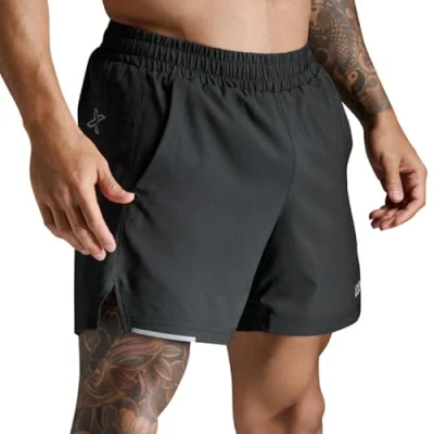 Abbildung von 2XU AERO 5 INCH kurze Sporthose, Herren, Größe: XL, Black silver reflective