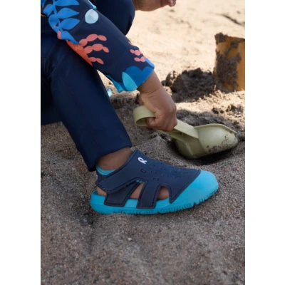 Abbildung von Sandalen Koralli mit praktischem Zweipunkt Klettverschluss