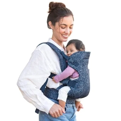 Abbildung von Infantino Flip Advanced 4 in 1 Trage: Ergonomisch, umwandelbar, zum Tragen vorne und hinten, nach innen oder außen, für Neugeborene ältere Babys (3,614,5 kg), Blumendruck, Marineblau.
