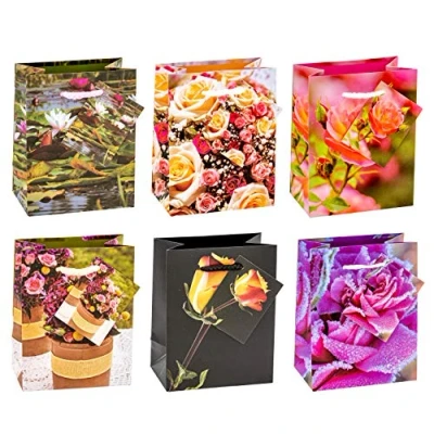 Abbildung von TSI Geschenktüten ROSEN, 12er Packung, Größe: Klein (HxBxT 14 x 11 6,5 cm), Art. Nr. 84025
