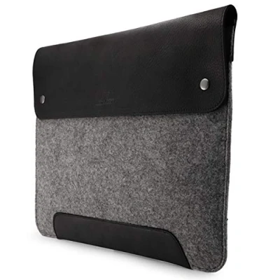 Abbildung von MegaGear MacBook Tasche aus echtem Leder und Fleece, Laptop Hülle für Pro Air 16 Zoll 15 15,5 (M2, M2 Pro, Max, M1) Modelle 2020, 2021, 2022 2023