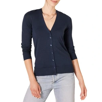 Abbildung von Amazon Essentials Damen Leichter Cardigan mit V Ausschnitt (in Übergröße erhältlich), Marineblau, XXL Große Größen