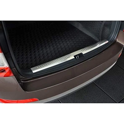 Abbildung von Edelstahl Innere Heckstoßstangenschutz kompatibel mit Skoda Octavia III Combi 2013 2016 &amp; FL 2017 2020 (incl. Scout) &#039;Ribs&#039;