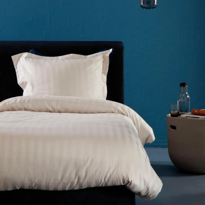 Abbildung von damai Bettwäsche &quot;Streifsatin&quot;, (2 tlg.), in Mako Satin Qualität, 100% Baumwolle, Bett und Kopfkissenbezug mit Reißverschluss, kühlende Sommerbettwäsche, ganzjährig einsetzbar