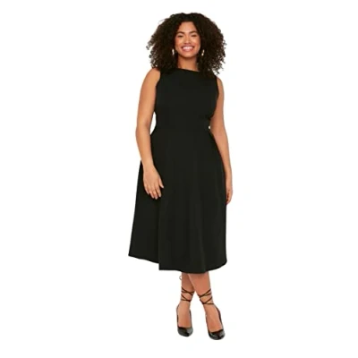 Abbildung von TRENDYOL Damen Midi A line Regular Plus Size Dress Kleid, Schwarz, 44