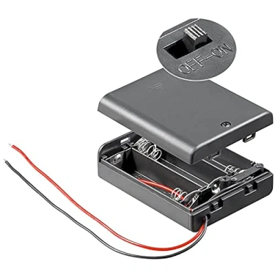 Abbildung von Batteriehalter für 3 Stück Mignon AA LR6 Batterien 4,5 Volt mit Kabel und Stecker