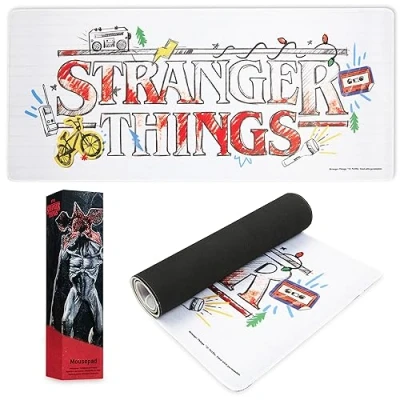 Abbildung von Stranger Things Schreibtischunterlage XXL Mauspad Gaming Schreibtisch Zubehör 800x360mm Anti Rutsch, Bürobedarf Unterlage Desk Matte Büro Deko (Weiß)
