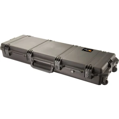 Abbildung von PELI Storm IM3200 Langer Koffer Mit Rollen Teleskopgriff für Stativ oder Waffen, Wasser und Staubdicht, 61L Volumen, Schaumstoffeinlage (Anpassbar), Schwarz